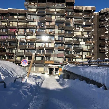 Studio Renove A Avec Balcon Et Casier A Ski - Fr-1-641-24 *